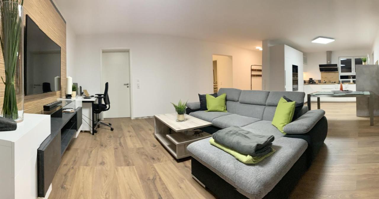 Firmen & Brecht 1 Apartment Waibstadt