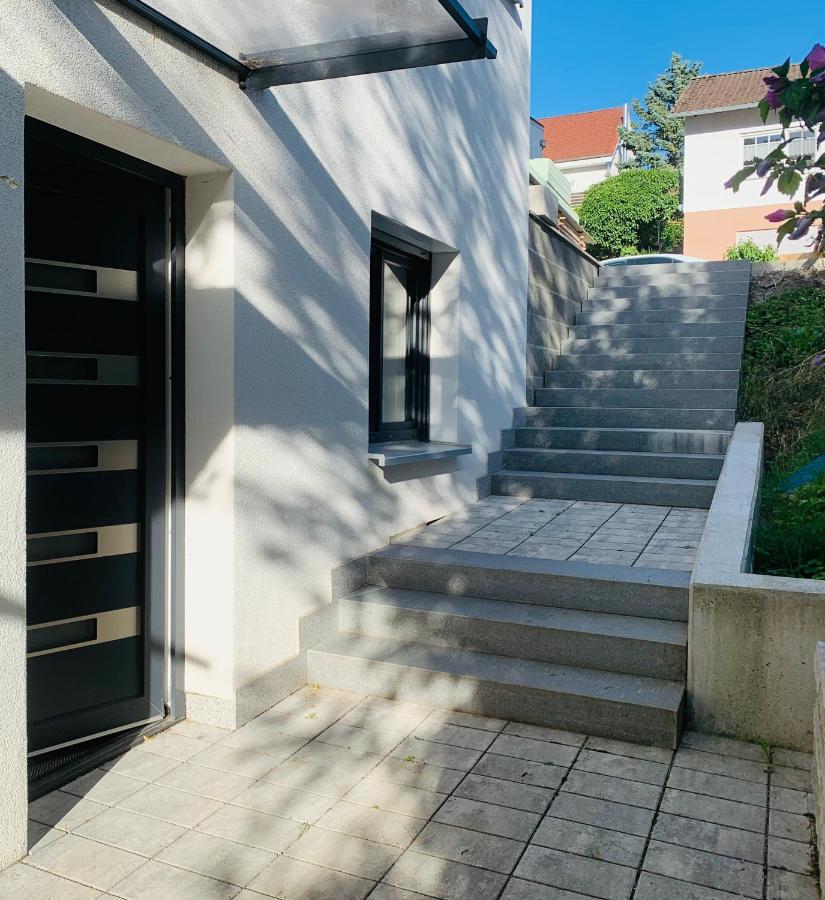Apartment Firmen & Brecht 1